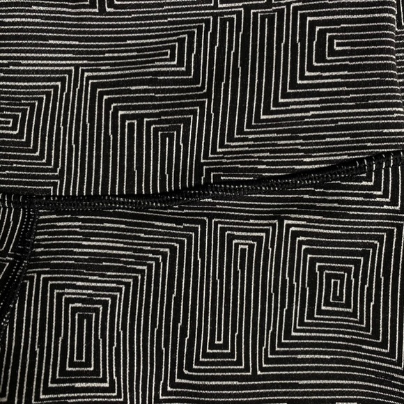 Lululemon Wunder Under Crop Leggings - Picture 6 of 11